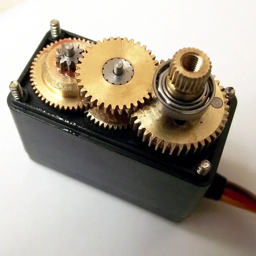 Feetech FT90MR 2kg Micro Helic - Servo 9G recension och pris